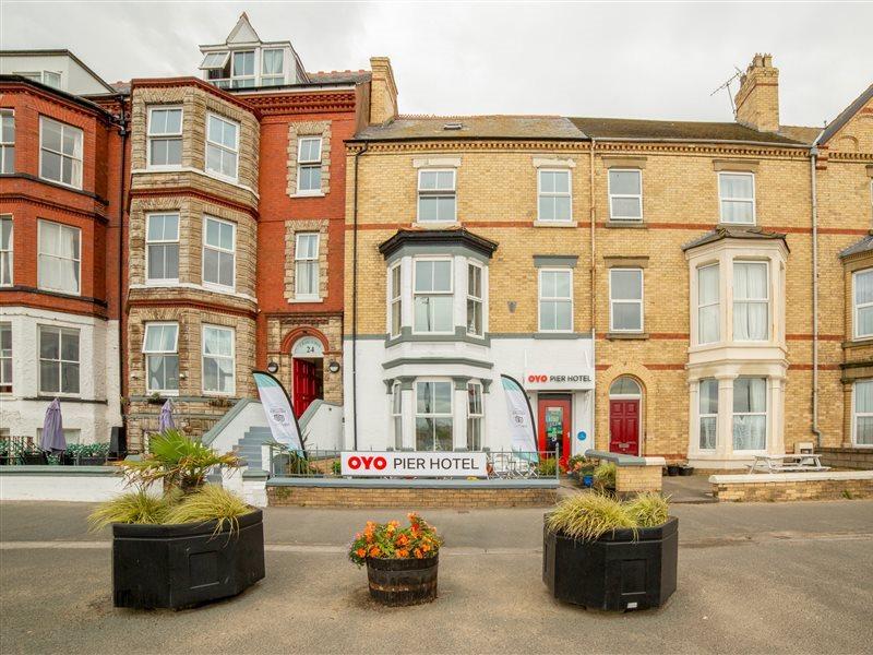 Oyo Pier Hotel Rhyl Eksteriør bilde