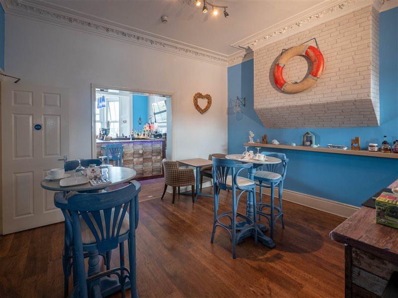 Oyo Pier Hotel Rhyl Eksteriør bilde