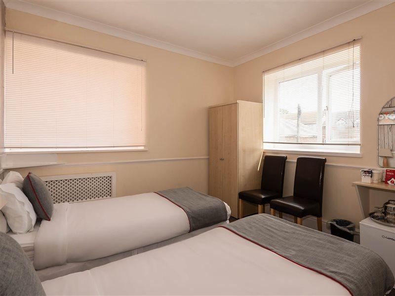 Oyo Pier Hotel Rhyl Eksteriør bilde