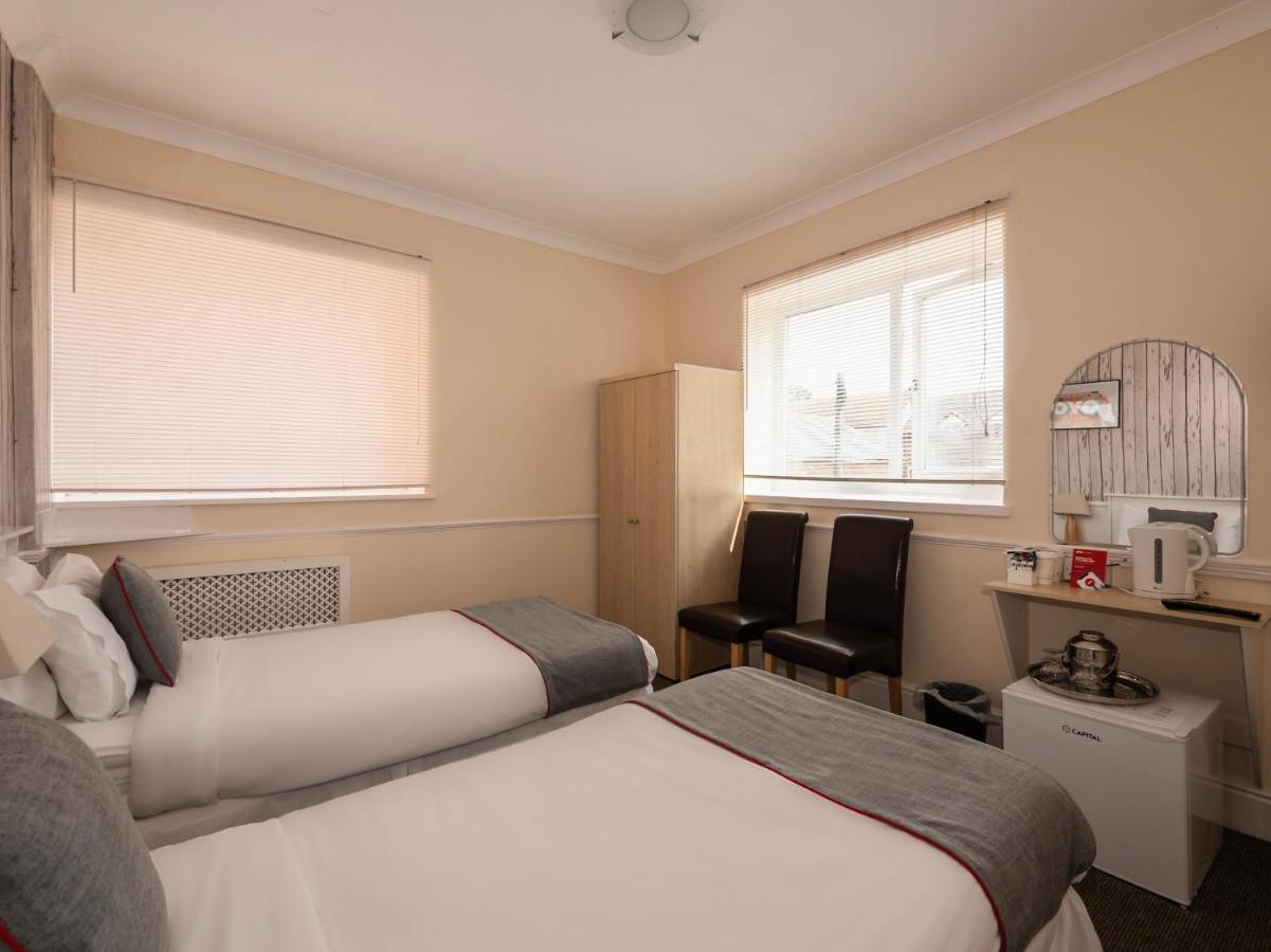 Oyo Pier Hotel Rhyl Eksteriør bilde