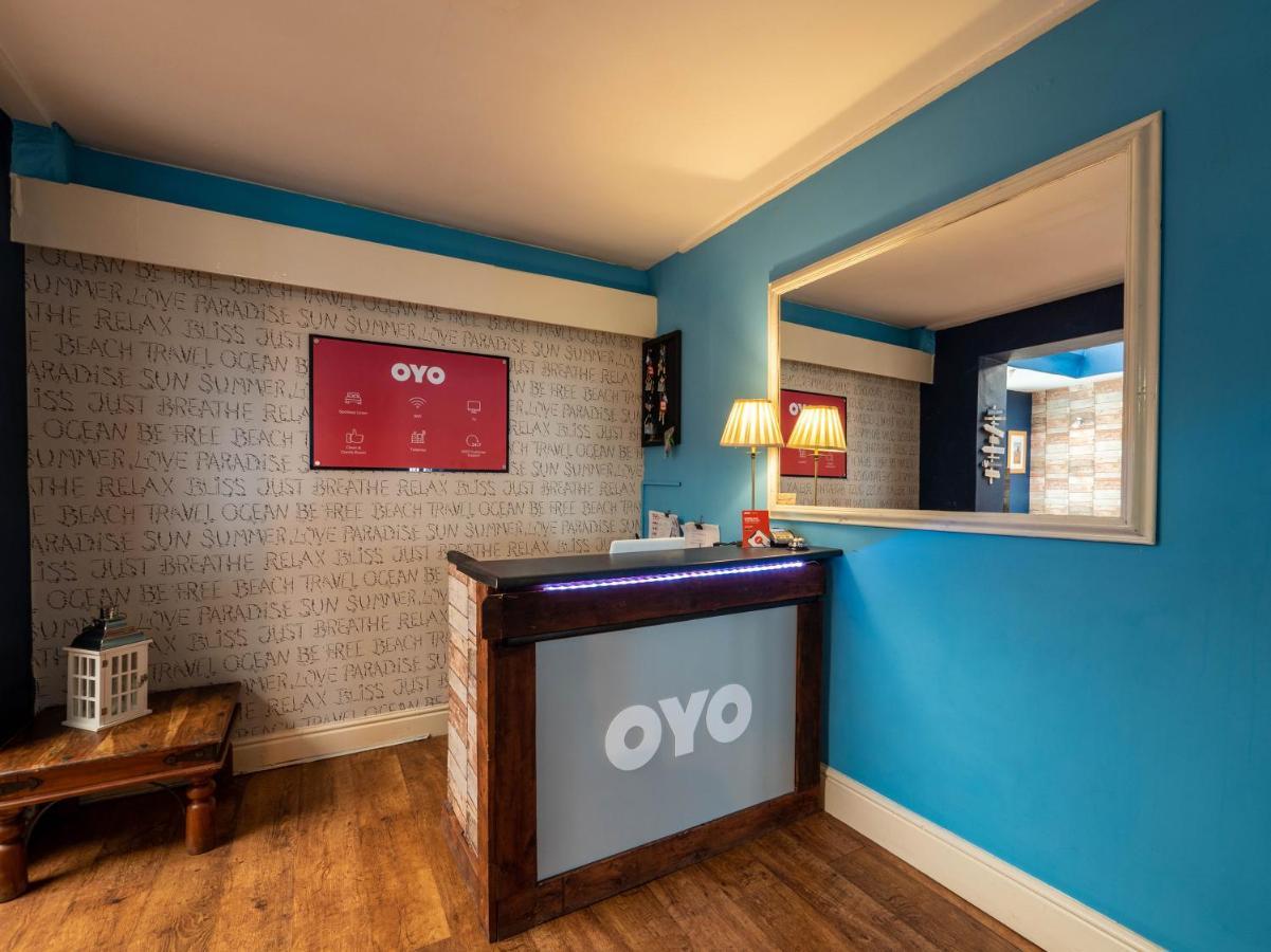 Oyo Pier Hotel Rhyl Eksteriør bilde