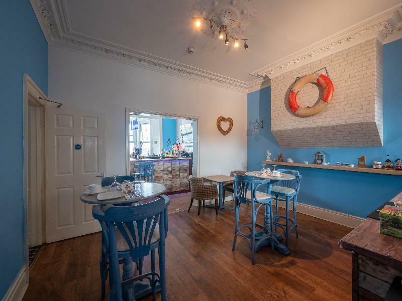 Oyo Pier Hotel Rhyl Eksteriør bilde
